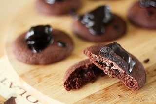 шоколадное печенье с черносливом