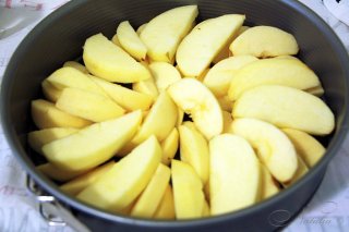 Яблочный пирог (Gateau aux Pommes)