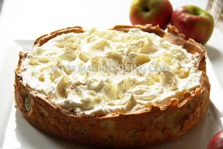 Немецкий яблочный торт с кремом