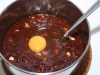 Брауни с орехами и изюмом