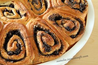 булочки с маком и изюмом