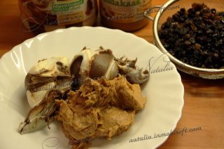 Булочки с ореховой и шоколадной пастой