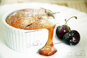 Клафути с летними ягодами