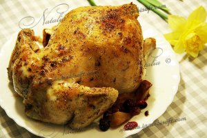 Курица с яблоками и клюквой