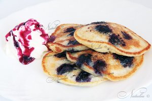 Оладушки с черникой