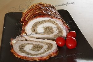 рулет из свинины с грибами