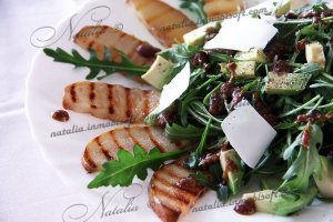 салат руккола и груша