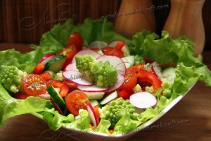 Салат с капустой Романеско