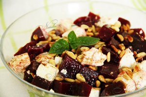 салат из свеклы и сыра