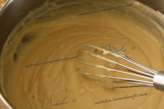 Кростата с ягодами и кремом