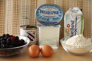 Пирог с ежевикой