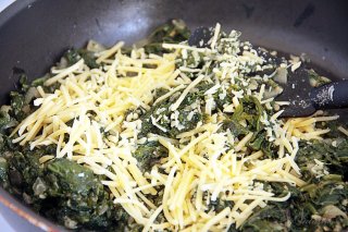 erbazzone или пирог со шпинатом и рикоттой