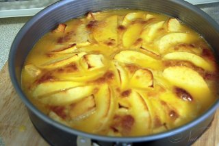 Яблочный пирог (Gateau aux Pommes)