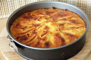 Яблочный пирог (Gateau aux Pommes)