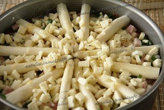Картофельный пирог со спаржей