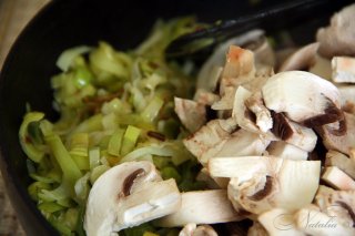 куриный рулет с грибами