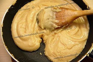 Millionaire bars with nuts