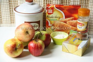 Яблочные мини пирожки