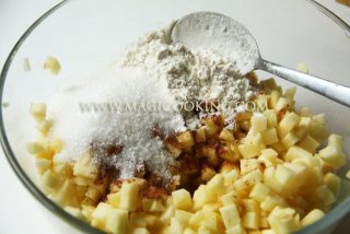 Яблочные мини пирожки