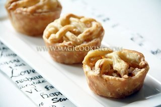 Яблочные мини пирожки