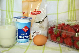 Клубничное мороженое