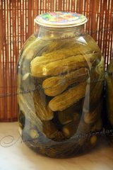 Огурцы соленые