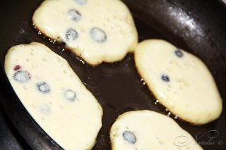 Оладушки с черникой