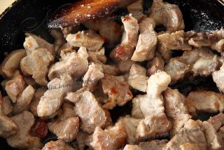 Пепероната со свининой