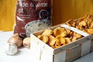 Рис с лисичками