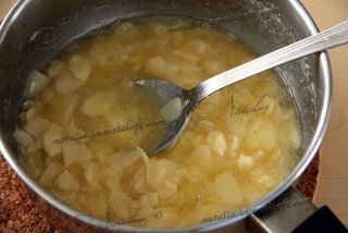 Пирог с кремом "Пчелиный укус"