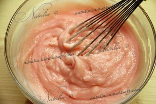 Пирог с кремом "Пчелиный укус"