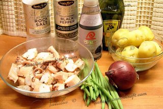 Салат "Осьминог с фасолью"