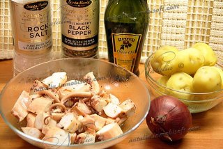 Салат "Картофельный с осьминогом"