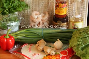 Роллы из рисовой бумаги с креветками