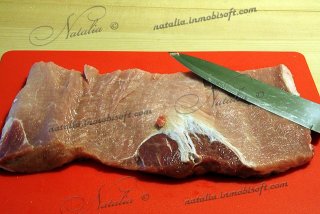 рулет из свинины с грибами