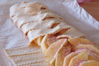 плетенка с яблоками