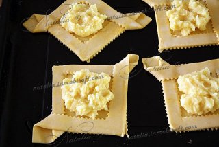 Слойки с кремом и фруктами