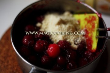 Штрудель с вишней