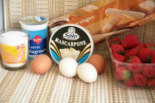 клубничное тирамису