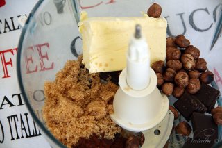 мега шоколадный торт с ирисками