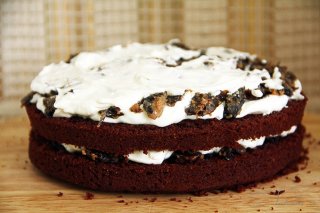 торт с черносливом