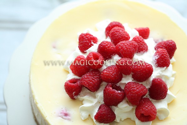 malinovyj, chizkejk, malina, jagody, s malinoj, pechen'e, marija, osnova, krem syr, slivochnyj, syr, recept, poshagovyj, s foto, magija, kulinarii, n'ju-jork, amerikanskij, kak ispech', prigotovit', vodjanaja banja, vsegda poluchaetsja, prosto, vkusno, bystro, samyj vkusnyj chizkejk, magicooking.com, magicooking, малиновый, чизкейк, малина, ягоды, с малиной, печенье, мария, основа, крем сыр, сливочный, сыр, рецепт, пошаговый, с фото, магия, кулинарии, нью-йорк, американский, как испечь, приготовить, водяная баня, всегда получается, просто, вкусно, быстро, самый вкусный чизкейк, magicooking.com, magicooking, филадельфия, аналог, какой сыр