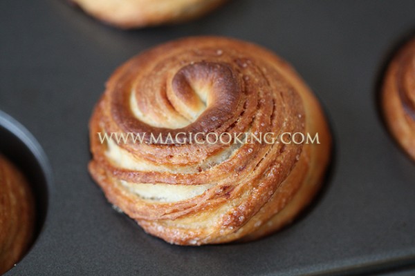 tort, vypechka, pirozhnoe, poshagovyj, recept, s foto, master klass, mk, kak ispech', diametr 20 sm, forma dlja torta, kak ukrasit', shokoladnye chipsy, glazur', magija, kulinarii, v evrope, gollandija, niderlandy, utreht, amsterdam, ideal'nyj, prostoj, vsegda poluchaetsja, samyj vkusnyj, bystryj, v mul'tivarke, prazdnichnyj, gost, magicooking.com, shokoladnyj, tort, vypechka, trjufel', slivki, pirozhnoe, krem, slivochnyj, vzbitye slivki, shokolad, molochnyj, gor'kij, ganash, trjufel'nyj krem, biskvit, poshagovyj, recept, s foto, master klass, mk, kak ispech', diametr 20 sm, forma dlja torta, kak ukrasit', shokoladnye chipsy, glazur', magija, kulinarii, v evrope, gollandija, niderlandy, utreht, amsterdam, ideal'nyj, prostoj, vsegda poluchaetsja, samyj vkusnyj, bystryj, v mul'tivarke, prazdnichnyj, gost, magicooking.com, kraffin, kraffiny, gibrid maffina i kruassana, san francisko, Mr. Holmes Bakehouse, cruffin, cruffins, maffiny, keks, sinabon, korica, sloenoe testo, nachinka, sahar s koricej, kak ispech', drozhzhevoe, testo, sloenoe, sloenoe drozhzhevoe, шоколадный, торт, выпечка, трюфель, сливки, пирожное, крем, сливочный, взбитые сливки, шоколад, молочный, горький, ганаш, трюфельный крем, бисквит, пошаговый, рецепт, с фото, мастер класс, мк, как испечь, диаметр 20 см, форма для торта, как украсить, шоколадные чипсы, глазурь, магия, кулинарии, в европе, голландия, нидерланды, утрехт, амстердам, идеальный, простой, всегда получается, самый вкусный, быстрый, в мультиварке, праздничный, гост, magicooking.com, краффин, краффины, гибрид маффина и круассана, сан франциско, Mr. Holmes Bakehouse, cruffin, cruffins, маффины, кекс, синабон, корица, слоеное тесто, начинка, сахар с корицей, как испечь, дрожжевое, тесто, слоеное, слоеное дрожжевое