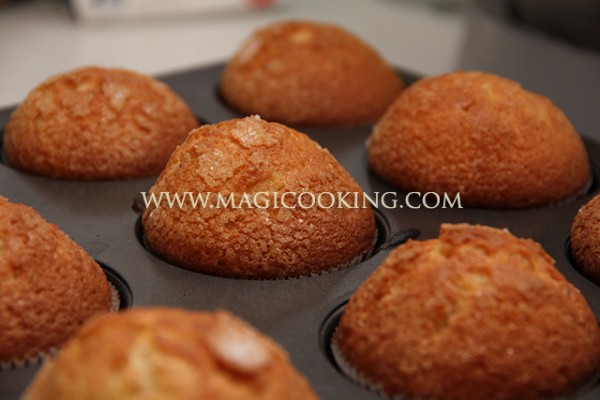 detjam, poshagovye, foto, recept, magija, kulinarii, v evrope, gollandija, niderlandy, utreht, amsterdam, magicooking.com, detjam, poshagovye, foto, recept, aromatnye, magija, kulinarii, v evrope, gollandija, niderlandy, utreht, amsterdam, magicooking.com, vypechka, keksy, keks, maffiny, pirozhnoe, desert, tort, biskvit, magdaleny, Magdalenas, ispanskaja, kuhnja, na rastitel'nom masle, na olivkovom, pyshnye, ideal'nye, mjagkie, saharnaja korochka, samye luchshie keksy, vanil', cedra, limonnyj, limonnye, kak prigotovit', forma dlja keksa, maffinov, детям, пошаговые, фото, рецепт, ароматные, магия, кулинарии, в европе, голландия, нидерланды, утрехт, амстердам, magicooking.com, выпечка, кексы, кекс, маффины, пирожное, десерт, торт, бисквит, магдалены, Magdalenas, испанская, кухня, на растительном масле, на оливковом, пышные, идеальные, мягкие, сахарная корочка, самые лучшие кексы, ваниль, цедра, лимонный, лимонные, как приготовить, форма для кекса, маффинов