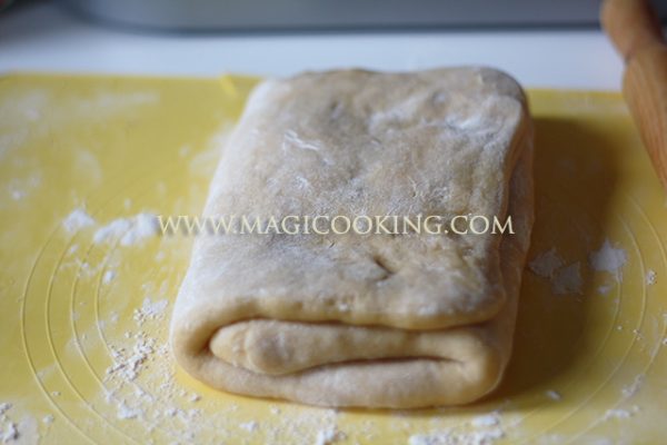 magija kulinarii, v evrope, norvezhskie, shkol'nye, bulochki, bulki, s kremom, zavarnym kremom, drozhzhevoe, testo, drozhzhevaja, vypechka, kokosovaja struzhka, prostoe, bystroe, testo na pirogi, zavarnoj krem, poshagovyj, recept, vypechka, detskaja kuhnja, mul'tivarka, recepty dlja mul'tivarki, mussovyj tort, muss, zerkal'naja glazur', rozhdestvenskie, postnye bljuda, novogodnie, prazdnichnye, deserty, rybnye, mjasnye, ovoshhnye, supy, molochnye, vegetarianskie, pravil'noe pitanie, pp, dieticheskie recepty, pandoro, paneton, panetton, rozhdestvo, pashal'naja, rozhdestvenskaja, vypechka, ital'janskij, recept, klassicheskij, sloenyj, italija, forma dlja vypechki, forma pandoro, пандоро, панетон, панеттон, рождество, пасхальная, рождественская, выпечка, итальянский, рецепт, классический, слоеный, италия, форма для выпечки, форма пандоро, магия кулинарии, в европе, норвежские, школьные, булочки, булки, с кремом, заварным кремом, дрожжевое, тесто, дрожжевая, выпечка, кокосовая стружка, простое, быстрое, тесто на пироги, заварной крем, пошаговый, рецепт, выпечка, детская кухня, мультиварка, рецепты для мультиварки, муссовый торт, мусс, зеркальная глазурь, рождественские, постные блюда, новогодние, праздничные, десерты, рыбные, мясные, овощные, супы, молочные, вегетарианские, правильное питание, пп, диетические рецепты